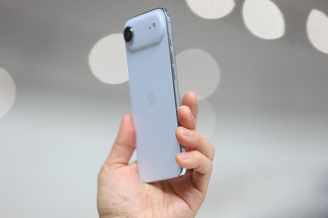 Почему iPhone Air не будет доступен в Китае: проблема с eSIM