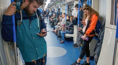 Безопасность или контроль? Проверка смартфонов в московском метро