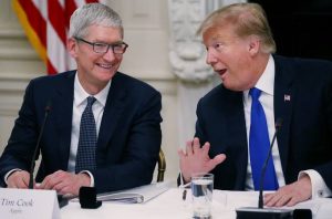 Тим Кук обратился к Трампу с просьбой разрешить закупки ОЗУ от китайской компании CXMT