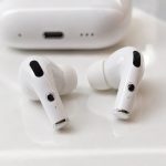 Apple Приостановила Разработку AirPods Pro с Встроенной Камерой