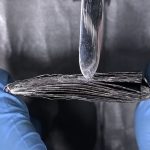 Как iFixit собирает аккумуляторы для iPhone: подробный процесс
