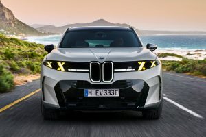 Первый электрический BMW X5: инновации в дизайне и технологиях