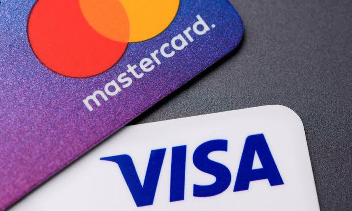 Проблемы с оплатой картами Visa и Mastercard в России: что ждать?