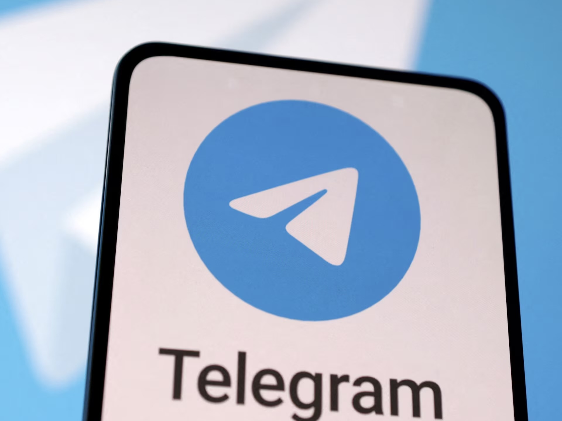 Новая эра общения: интеграция ChatGPT и Claude в Telegram